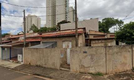 **Oportunidade! Casa com 4 quartos e 2 vagas em Campinas!**