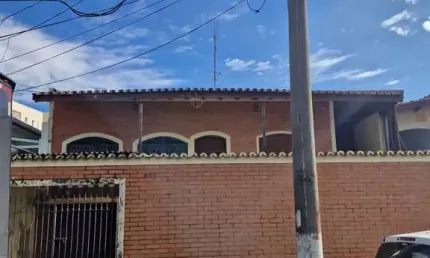 Seu Novo Lar! Casa com 250m² em Bairro Valorizado de Campinas