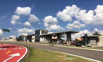 Viva com Elegância: Casa Moderna no Condomínio em Sousas – Campinas