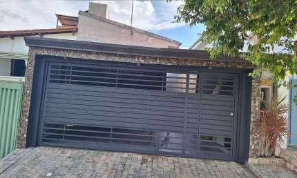Oportunidade! Casa Ampla com Quintal em Campinas – Santa Bárbara