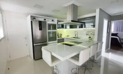 Lindo sobrado em Praia Grande Vila Guilhermina com 3 dormitórios