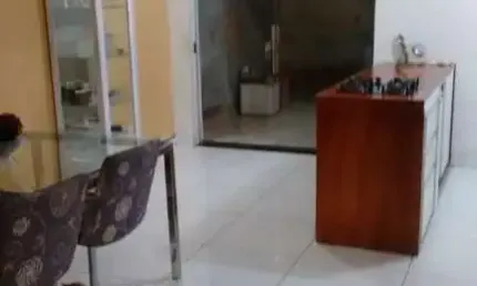Casa com 4 quartos à venda no Betim Industrial, Betim  por R$ 400.000