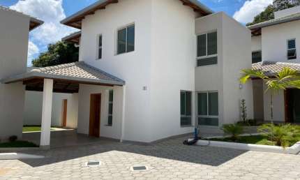 Casa em condomínio fechado com 3 quartos à venda no Centro, Contagem , 196 m2 por R$ 750.000