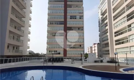 Apartamento com 2 quartos à venda ou para locação em Centro - SP