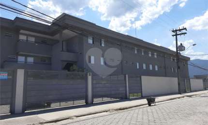 Condomínio com 2 quartos à venda ou para locação em Chácaras - SP
