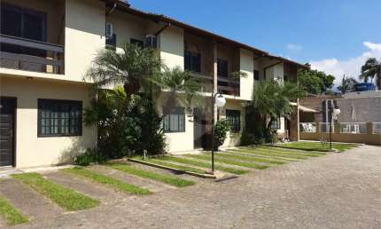 Condomínio com 2 quartos para locação em Maitinga - SP