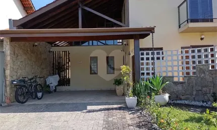 Casa em condomínio fechado com 4 quartos à venda na Avenida Anchieta, Centro, Bertioga