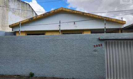 Casa para Venda em Fortaleza, Joaquim Távora, 3 dormitórios, 2 banheiros, 3 vagas