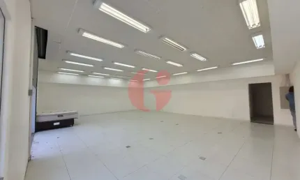 Prédio comercial para venda e locação com 330m² no parque industrial