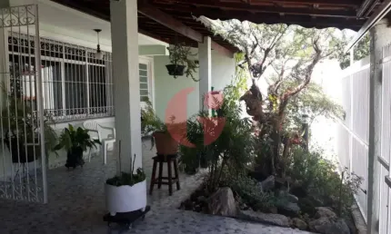 Casa para venda de 03 Dorm. e 01 Suíte - 130m² no Parque Industrial