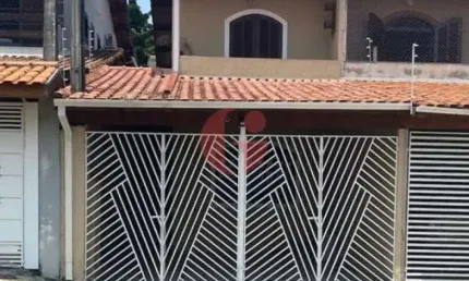 Sobrado para venda com 3 quartos e 2 vagas de garagem - 81m² no Jardim das Indústrias
