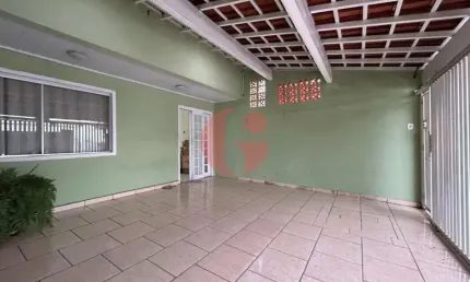 Casa Sobrado para venda de 4 Dorm. 1 Suíte - 210m² no Jardim das Indústrias