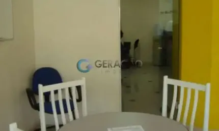 Casa residencial ou comercial para venda com 03 vagas de garagem - 206m² no bairro Jardim Bela Vista