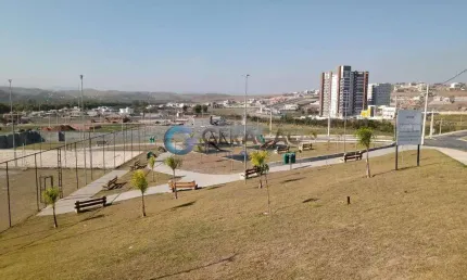 Terreno em Condomínio Fechado - 582,61m² no Urbanova