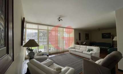 Casa com 359,00m² em terreno de 708,00m²  - Jd. Esplanada