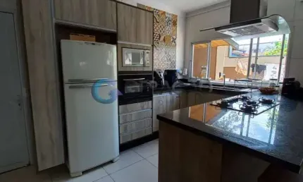 Lindo sobrado com 3 dormitórios sendo 1 suite no jardim paulista.