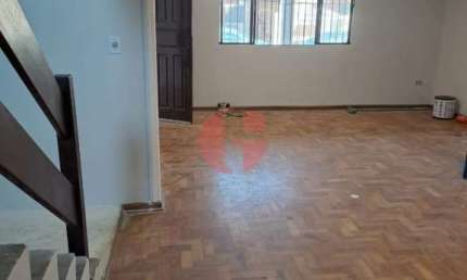 Sobrado residencial 209 m² com 4 dormitórios sendo 1 suíte no Vista Verde!