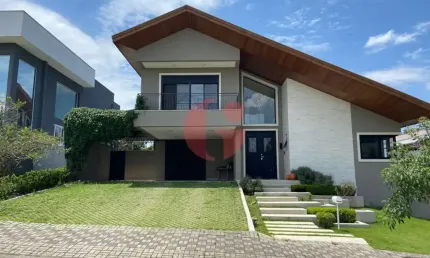 Casa/sobrado em condomínio para venda com 5 suítes e 3 vagas de garagem com 580m² - Urbanova