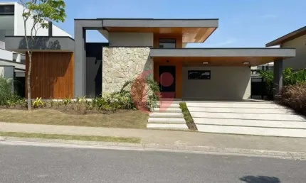 Casa em condomínio para venda com 4 quartos, 2 suítes e piscina - 310m² no Colinas do Paratehy