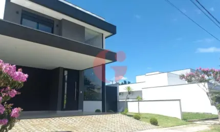 Sobrado para venda com 4 quartos e 4 vagas de garagem - 258m² no bairro Urbanova