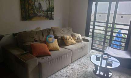Excelente sobrado comercial e/ou residencial de 04 Dorm. e 01 Suíte - 302m² no Jardim Apolo II