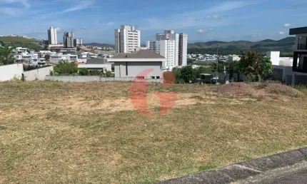 Terreno para venda com 738m² no residencial colinas do paratehy sul