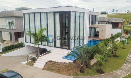 Casa em condomínio fechado para venda com 04 quartos (4 suítes) - 425m² no Residencial Alphaville II