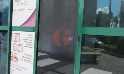 Ponto comercial em condomínio para venda com 97m² - Floradas de São José