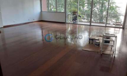 Apto para venda com 194,50 m2 com 4 dormitórios na Vila Adyana