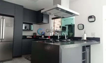 Casa em condomínio fechado para venda de 04 Dorm. e 04 Suítes no Mont Blanc.