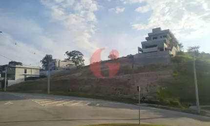 Terreno em Condomínio Fechado - 361,00m² no Putim | SJC