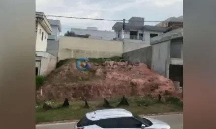 Terreno em condomínio fechado para venda de 362m² no putim