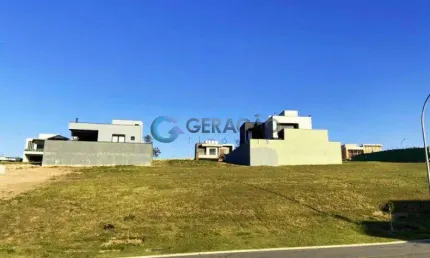 Terreno em Condomínio Fechado - 510,48m² no Urbanova