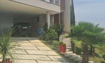 Sobrado em condomínio fechado para venda de 04 Dorm. e 04 Suítes - 370m² no Loteamento Verana