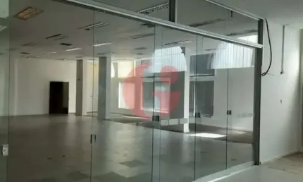 Loja comercial para venda e locação com 18 vagas para carros - 520,92m² no jardim são dimas