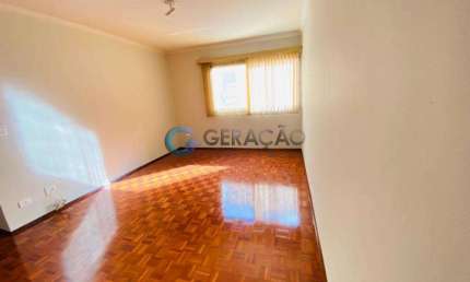 Apartamento para locação com 03 quartos e 01 vaga de garagem - 82m² no bairro Jardim São Dimas