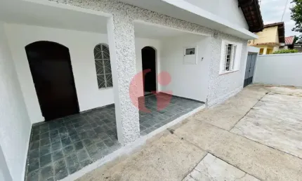 Casa térrea para locação com 03 dormitórios sendo 01 suíte - No bairro Monte Castelo