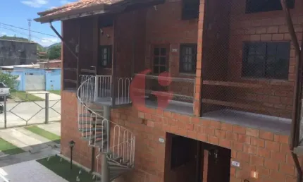 Apartamento mobiliado para venda com 02 quartos e 01 vaga de garagem - 70m² na Martim de Sá em Caraguatatuba