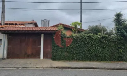 Casa térrea para venda com 3 quartos (1 suíte) e 4 vagas de garagem - 142,94m² no bairro Cidade Jardim em Jacareí