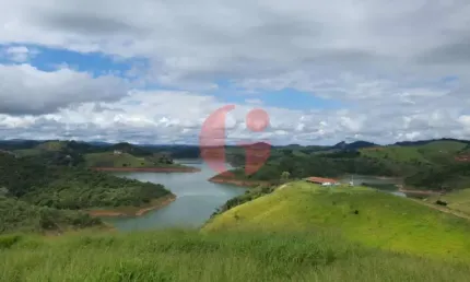 Chácara para venda com 06 quartos - 411.000m² de área de terreno - Jacareí - SP