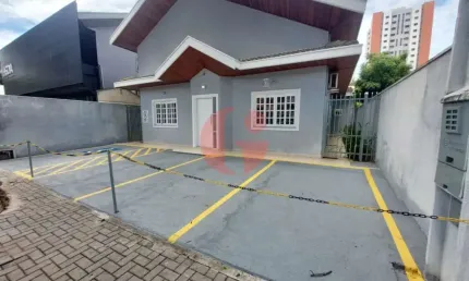 Casa para locação e venda com edícula e 04 vagas de garagem - 163,13m² no bairro Vila Ema