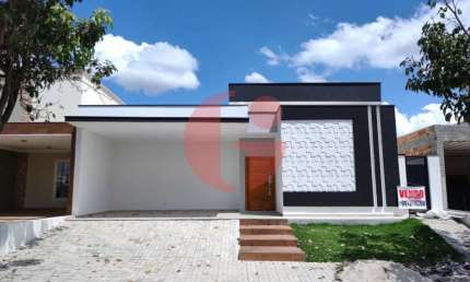 Casa térrea em condomínio para venda e locação com 3 quartos e 4 vagas de garagem - 140m² em Caçapava