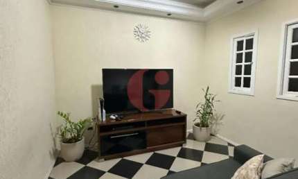Sobrado em condomínio para venda com 3 quartos (1 suíte) - 250m² no bairro Jardim Uirá