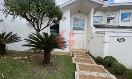 Casa em condomínio fechado para venda com 6 quartos (6 suítes) e 4 vagas de garagem - 861m² no Jardim Aquarius