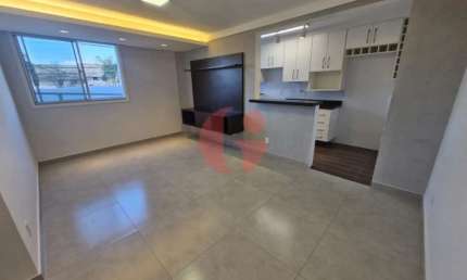Apartamento reformado para locação com 02 dormitórios- no bairro Jardim América