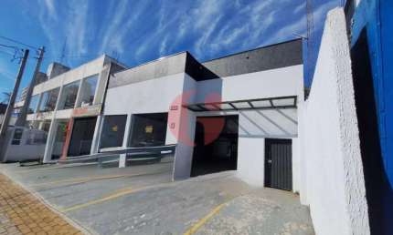 Ponto comercial para locação com 02 banheiros e área de 350 m²- Jardim São Dimas