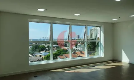 Sala comercial à venda com 41 m² e 02 banheiros- no bairro jardim das colinas