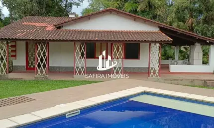 Casa à venda no bairro Jardim Martineli - Itatiaia/RJ