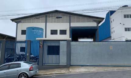 Galpão com 1.400 metros em área industrial ZUPI-1 - Próximo a Rodovia Indio Tibiriça