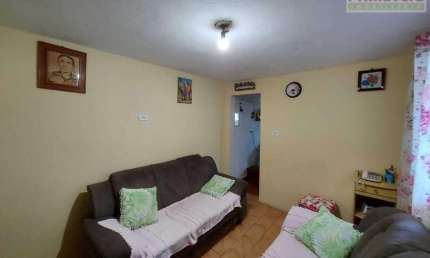 Casa para Venda em Itaquaquecetuba, Jardim Aracaré, 2 dormitórios, 1 banheiro, 1 vaga